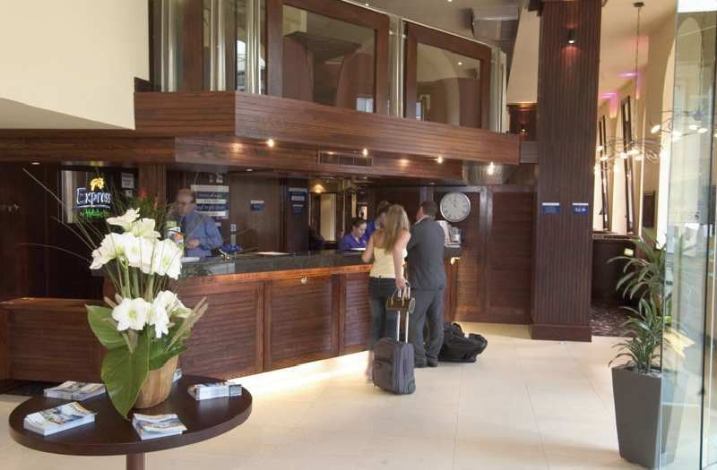 Holiday Inn Express Edinburgh City Centre By Ihg Interiør billede